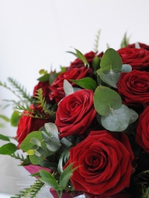 Luxury Rose Handtied   Red, Pink or White