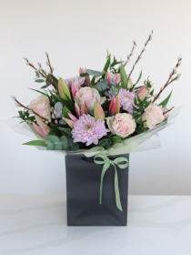Elegant Pink Rose and Lily Bouquet